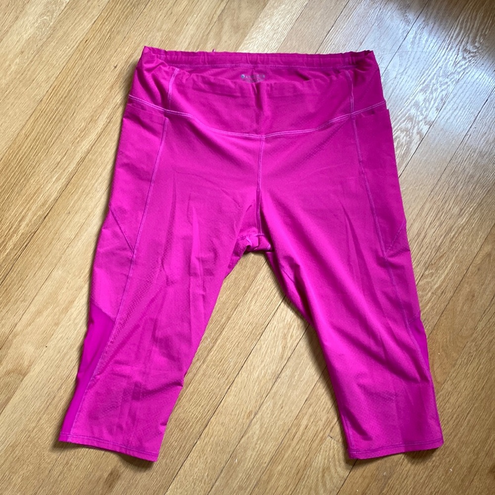 Athleta pink crop leggings